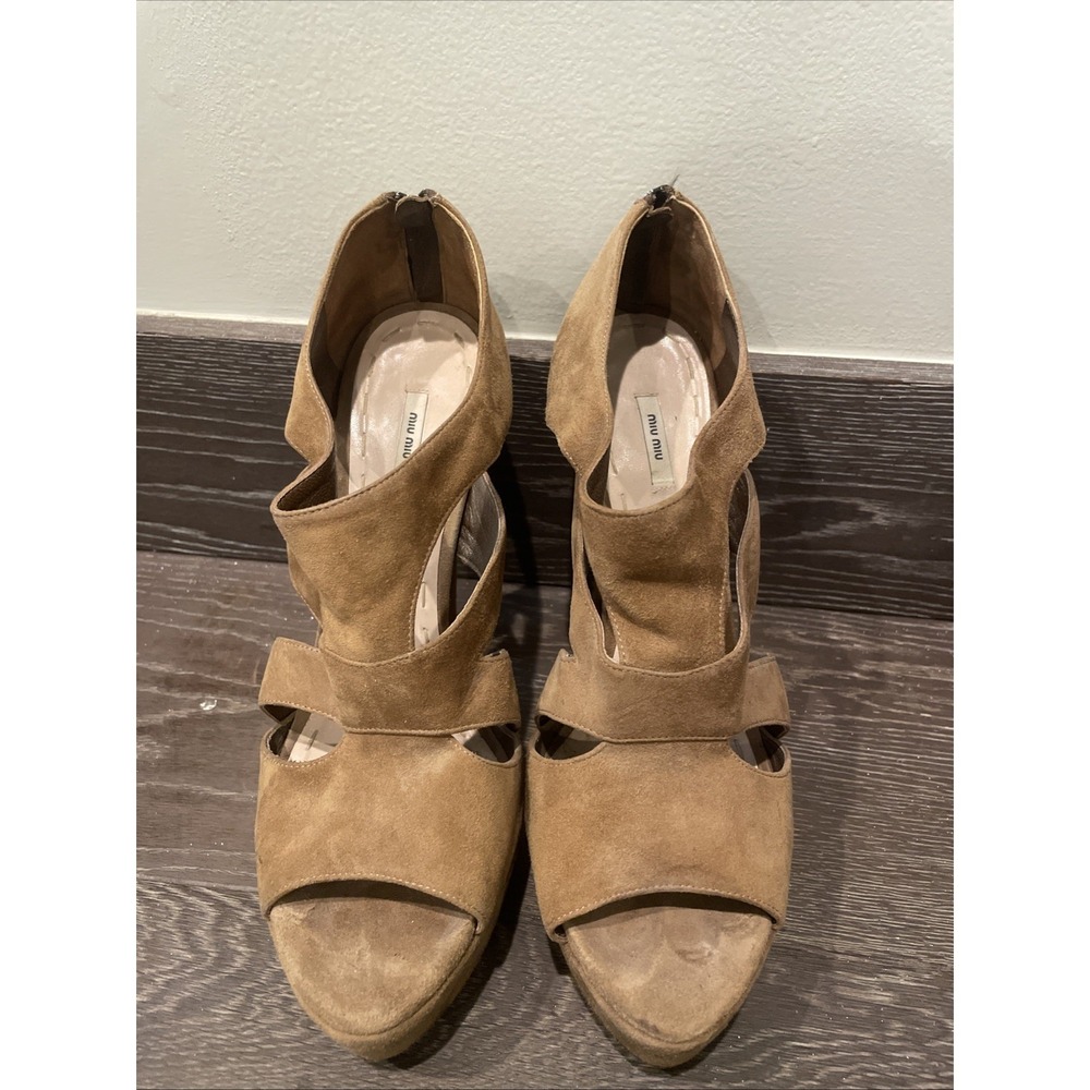 Miu Miu Suede Open ToeCross Strap Sandal Pumps In Camel